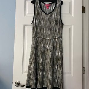 Sleeveless dress